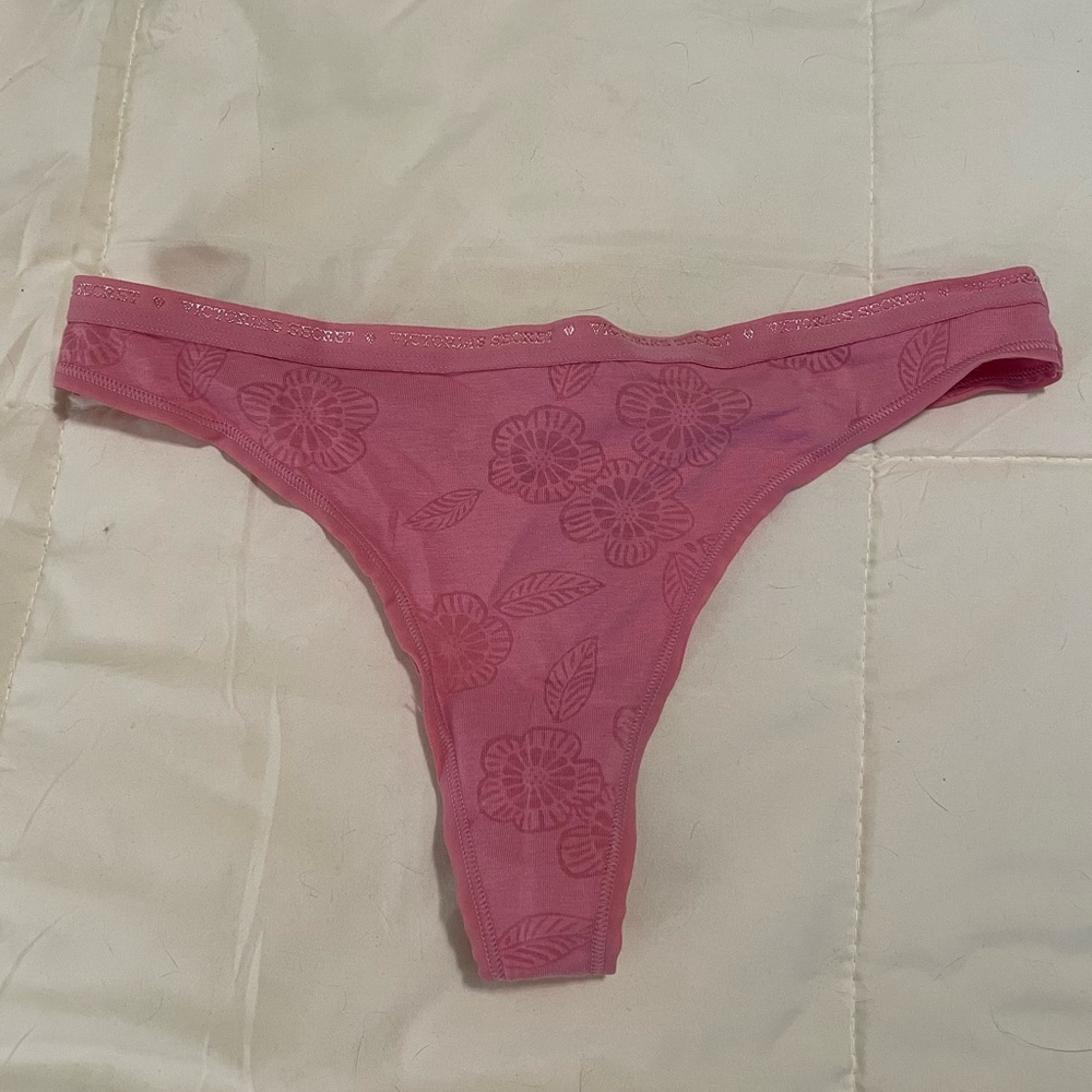 Victoria’s Secret. Pink. Women’s size medium.